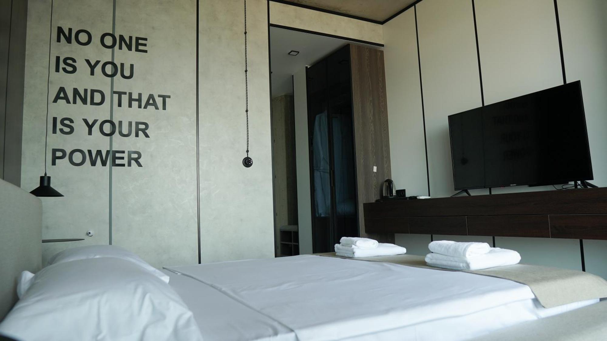 Hotel Nobilis Hall コブレチ エクステリア 写真