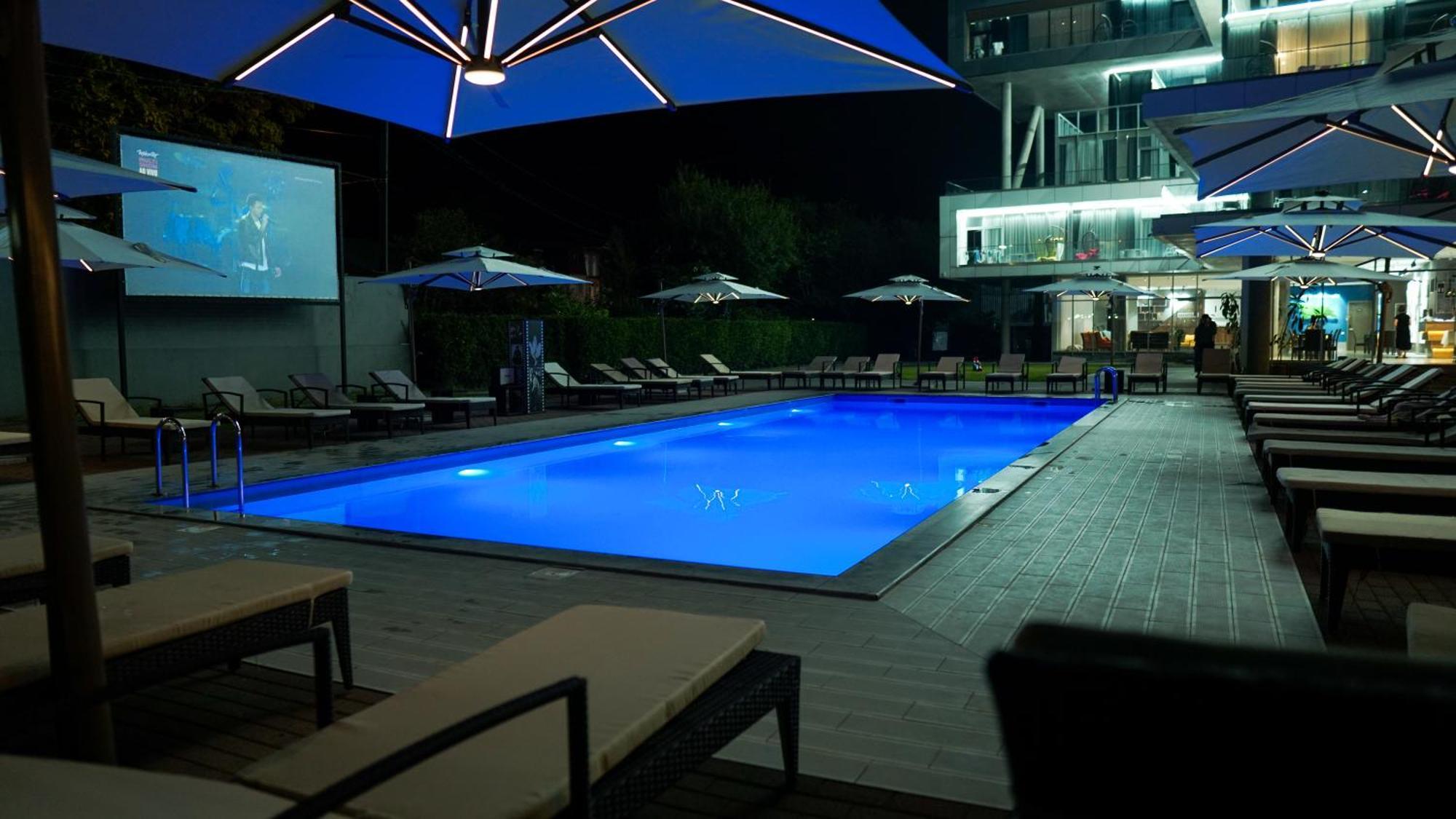 Hotel Nobilis Hall コブレチ エクステリア 写真
