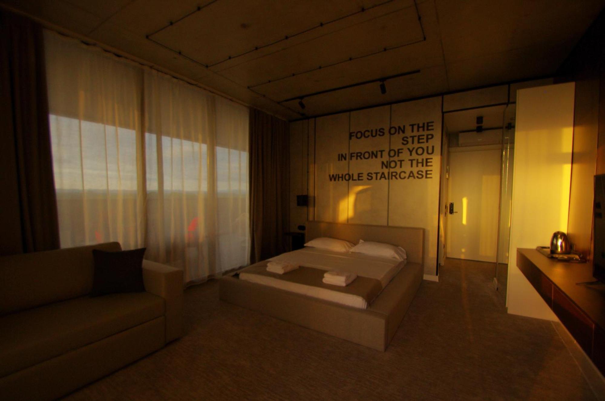 Hotel Nobilis Hall コブレチ エクステリア 写真